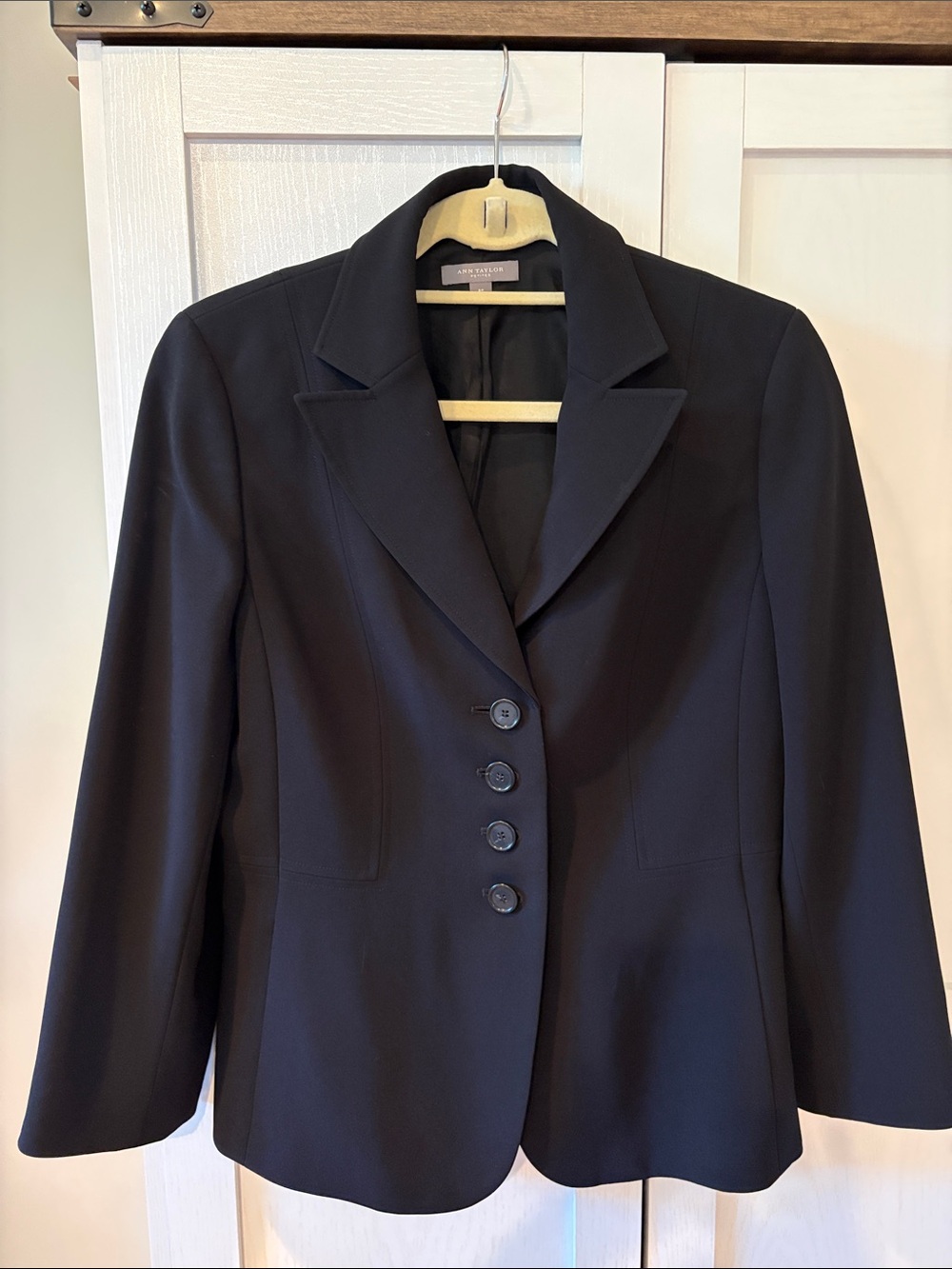 Ann Taylor Women's Black Tailored Blazer Jacket Size 8P